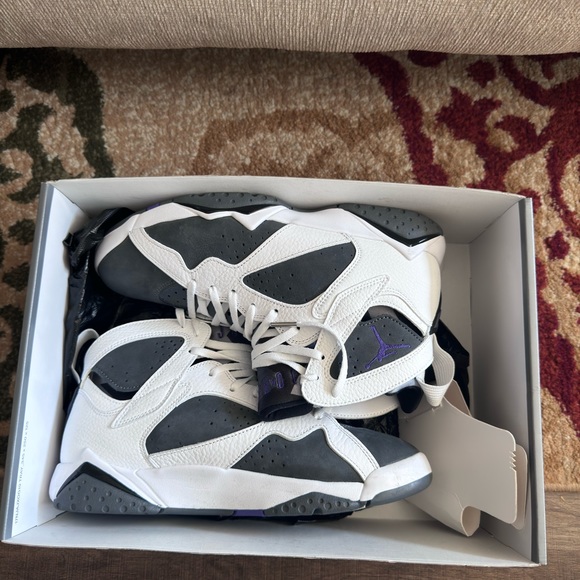 Air Jordan 7 Retro - Picture 3 of 6